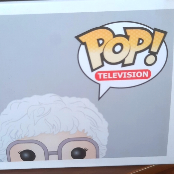 FUNKO Golden Girl Figures (4) - Picture 7 of 9